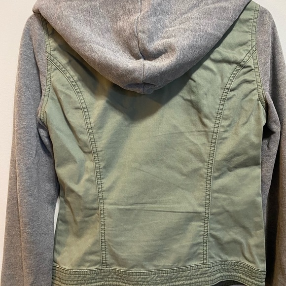 Hollister - Medium Side Zip Up - Picture 4 of 5